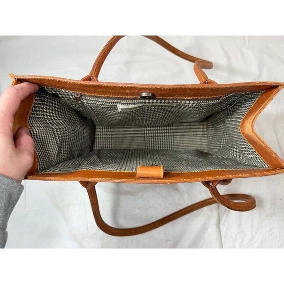 PERRY ELLIS Leather Shoulder Bag Purse Pockets TAN - Picture 14 of 16